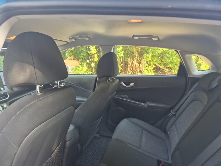 Hyundai Kona EV, 39,7 kW, automatik, registriran godinu dana!, fotografija 9