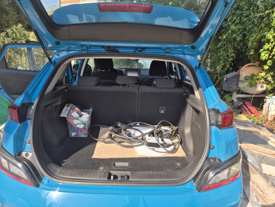 Hyundai Kona EV, 39,7 kW, automatik, registriran godinu dana!, fotografija 11