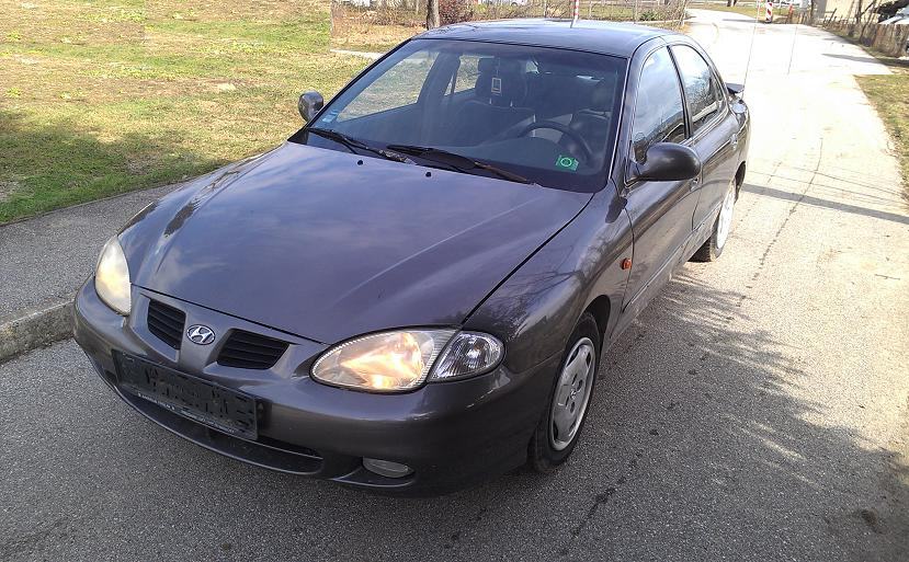 Hyundai lantra 2000