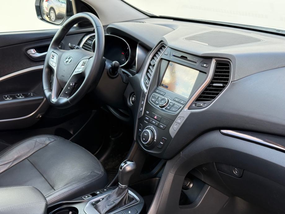 Hyundai Santa Fe 4WD 2,2 CRDi Style | 12MJ JAMSTVA, fotografija 10