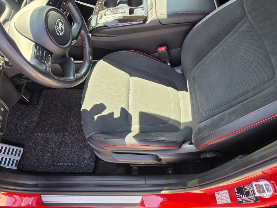 Hyundai Tucson 1,6 CRDi 74TKM,SERV,NAVI,LED,ALU,KAM.,VIRT.,4X4, N LINE, fotografija 16