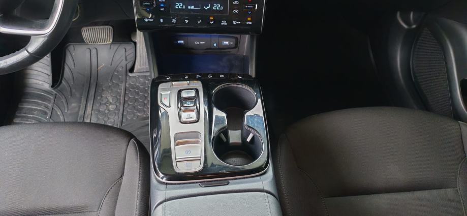 Hyundai Tucson 1,6 CRDi automatik Full Led Servisna Jamstvo TOP STANJE, fotografija 9