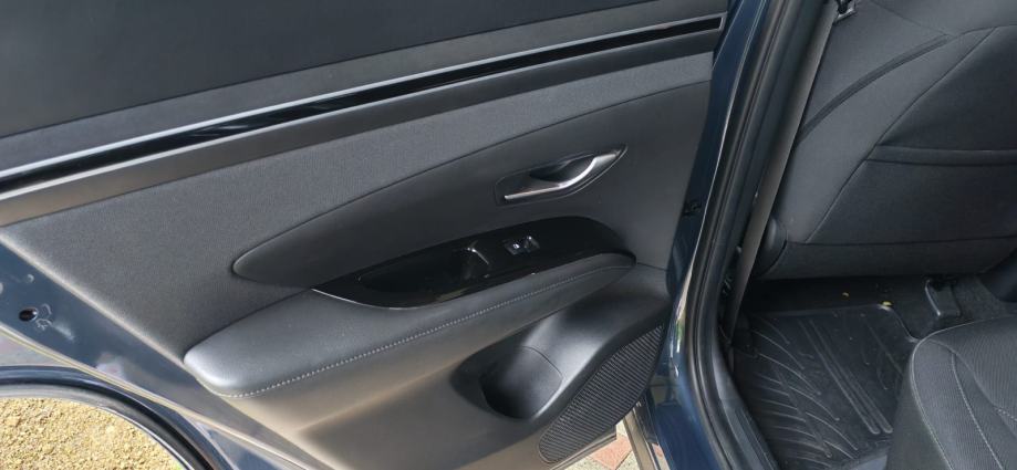 Hyundai Tucson 1,6 CRDi automatik Full Led Servisna Jamstvo TOP STANJE, fotografija 11