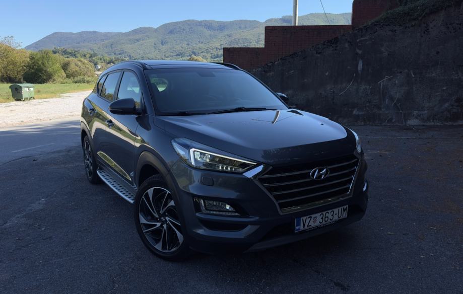 Hyundai Tucson 1.6 CRDI automatik, fotografija 4