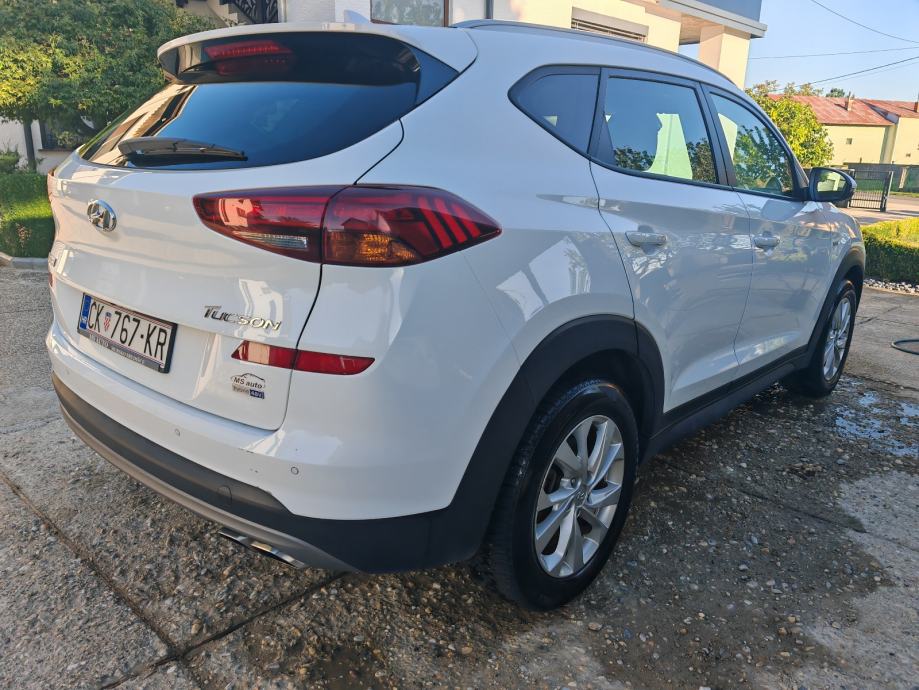 Hyundai Tucson 1,6 CRDi automatik, fotografija 8