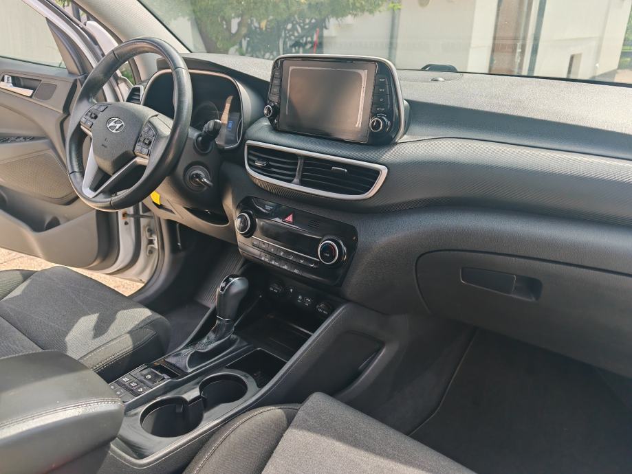 Hyundai Tucson 1,6 CRDi automatik, fotografija 12