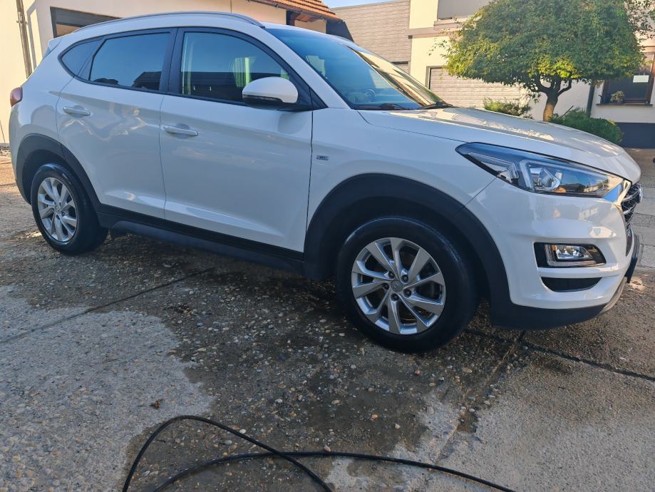 Hyundai Tucson 1,6 CRDi automatik, fotografija 11