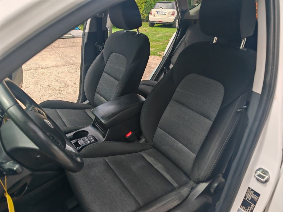 Hyundai Tucson 1,6 CRDi automatik, fotografija 15
