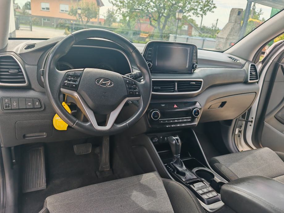 Hyundai Tucson 1,6 CRDi automatik, fotografija 17