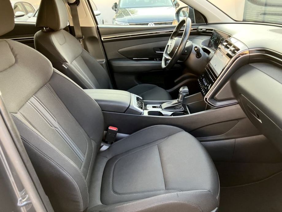 HYUNDAI TUCSON 1.6CRDi 4X4 AUTOMATIC PANORAMA, 100.000km,BESPRIJEKORAN, fotografija 15