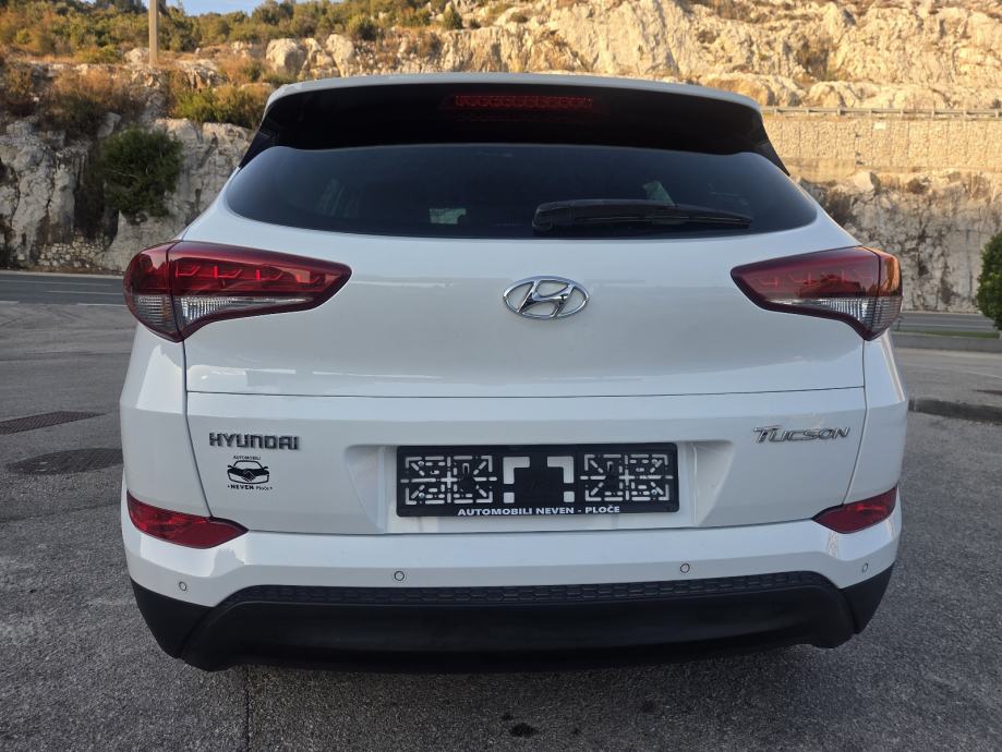 Hyundai Tucson 1,7 CRDi 2018 ** JAMSTVO !!, fotografija 7