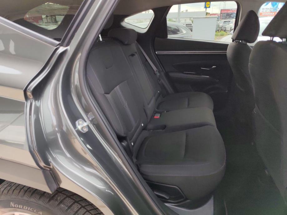 Hyundai Tucson 1.6 CRDI, fotografija 12