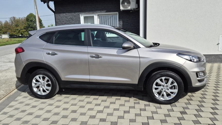 Hyundai Tucson 1,6 CRDi STYLE - 1.VLASNIK - NIJE UVOZ -, fotografija 9