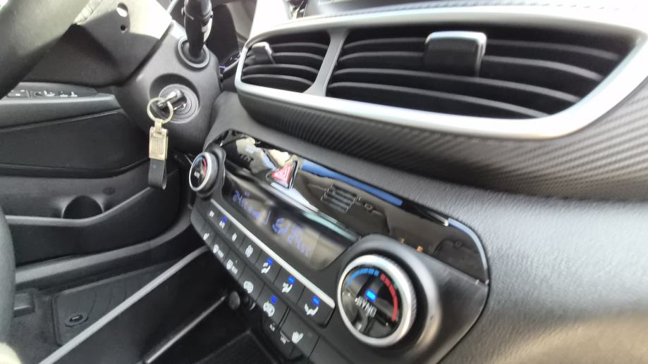 Hyundai Tucson 1,6 CRDi STYLE - 1.VLASNIK - NIJE UVOZ -, fotografija 14