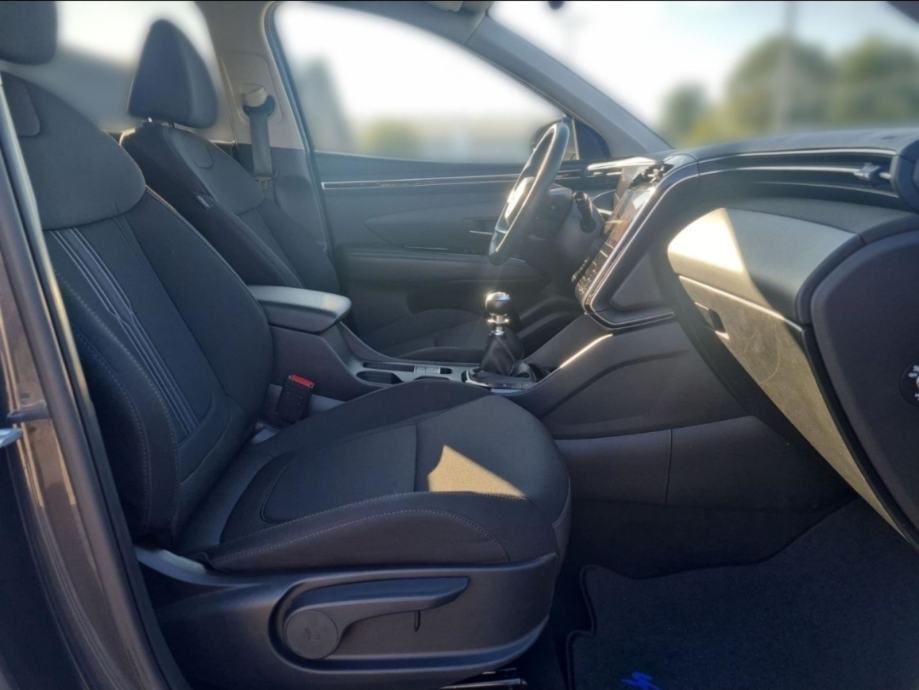 Hyundai Tucson 1,6 GDI 46TKM,SERV.,NAVI.,LED,ALU.,PDC,KAM.,VIRT.,TREND, fotografija 15
