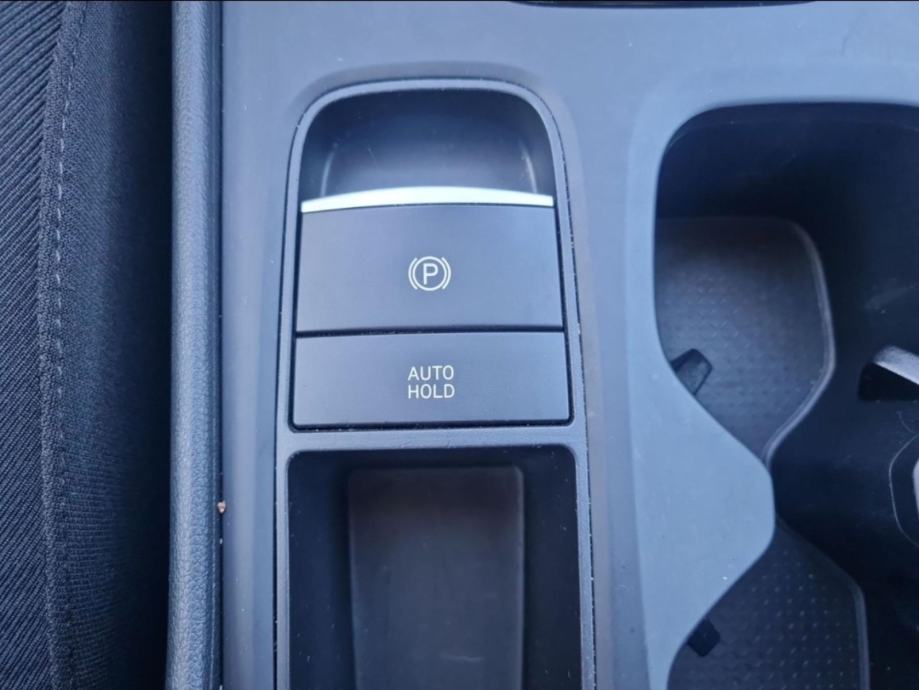 Hyundai Tucson 1,6 GDI 46TKM,SERV.,NAVI.,LED,ALU.,PDC,KAM.,VIRT.,TREND, fotografija 16