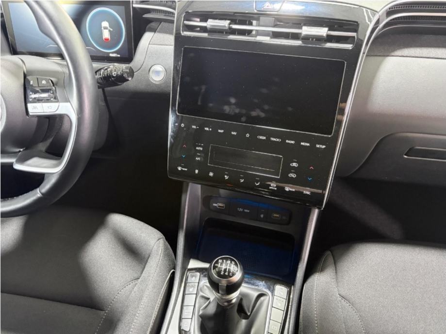 Hyundai Tucson 1,6 GDI 46TKM,SERV.,NAVI.,LED,ALU.,PDC,KAM.,VIRT.,TREND, fotografija 13