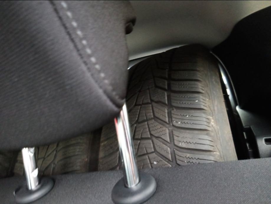 Hyundai Tucson 1,6 GDI 63TKM,SERV.,NAVI.,LED,ALU.,PDC,KAM.,VIRT.,TREND, fotografija 18