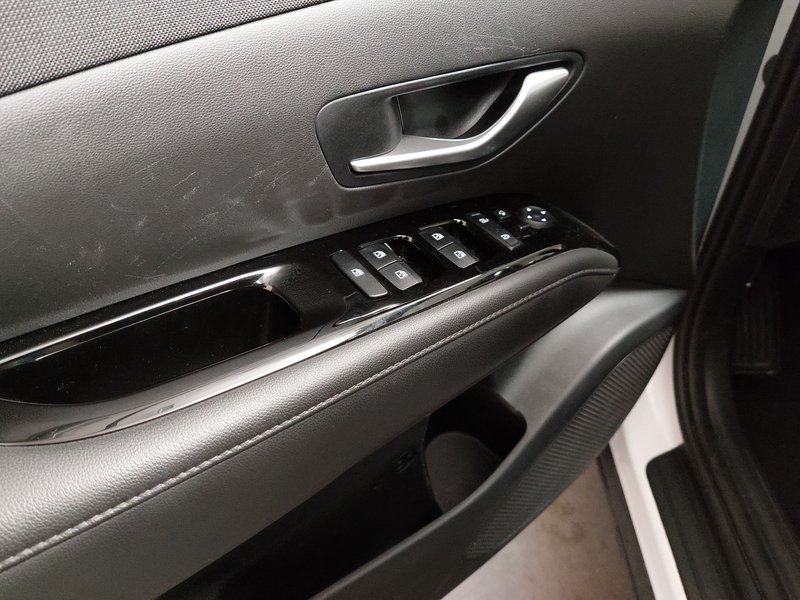 Hyundai Tucson 1.6 T-GDI automatik • 4x4 • digitalni instrumenti, fotografija 5