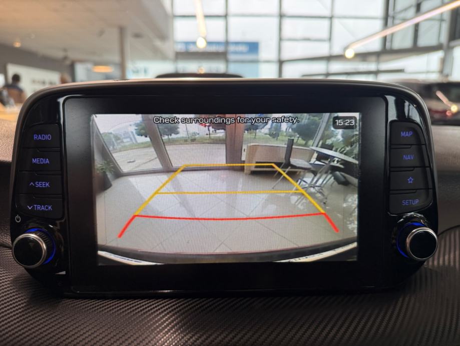Hyundai Tucson 1,6 T-GDI NAVI KAMERA TOP STANJE, fotografija 11