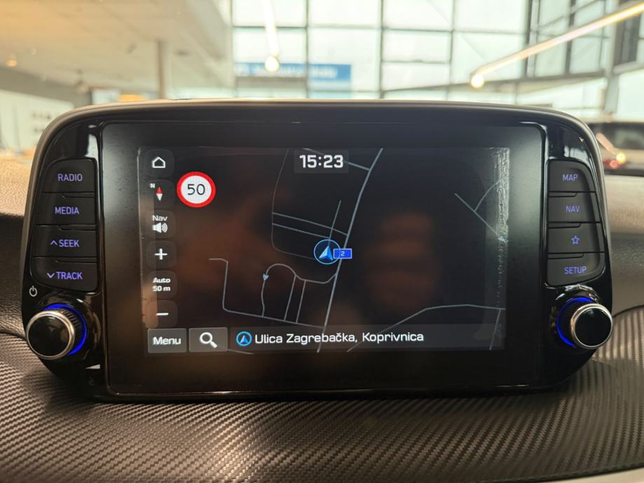 Hyundai Tucson 1,6 T-GDI NAVI KAMERA TOP STANJE, fotografija 10