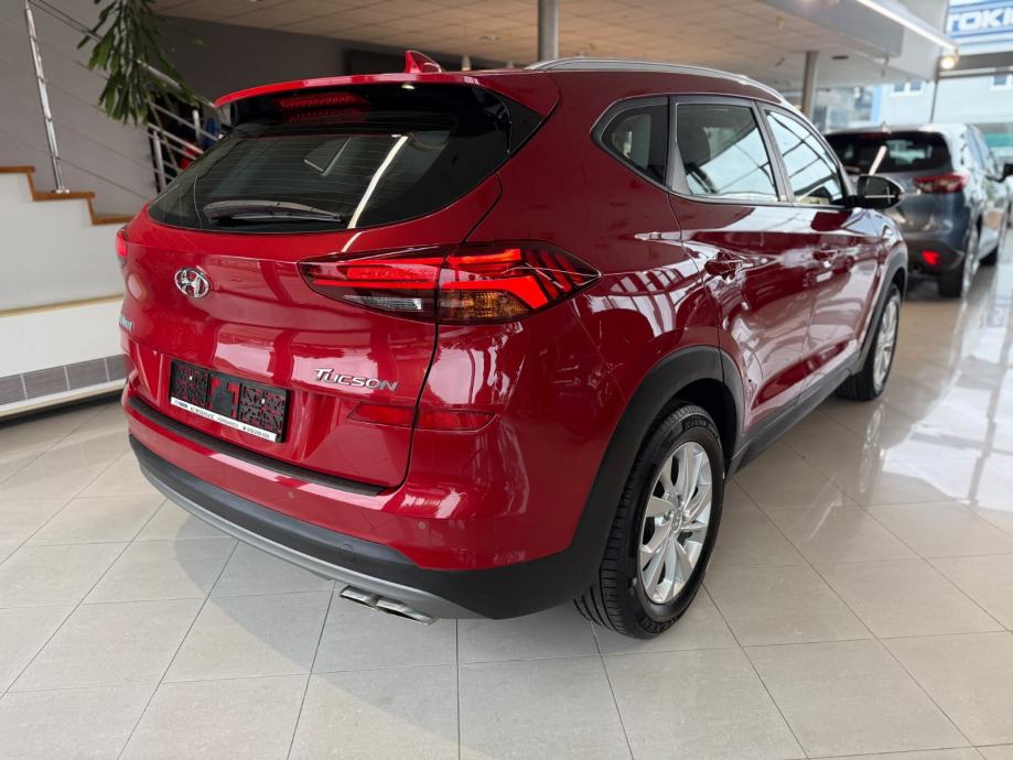 Hyundai Tucson 1,6 T-GDI NAVI KAMERA TOP STANJE, fotografija 7