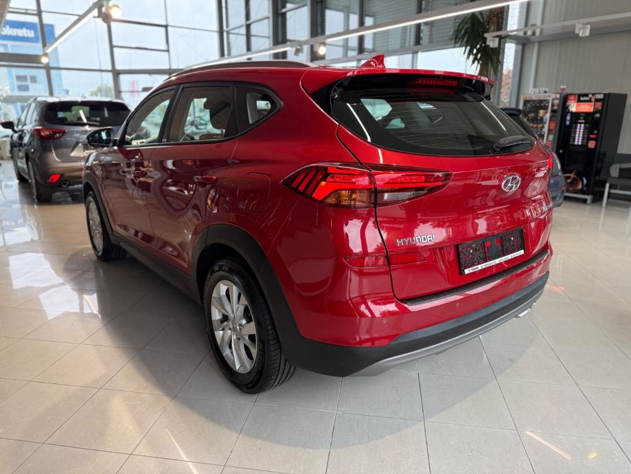 Hyundai Tucson 1,6 T-GDI NAVI KAMERA TOP STANJE, fotografija 5