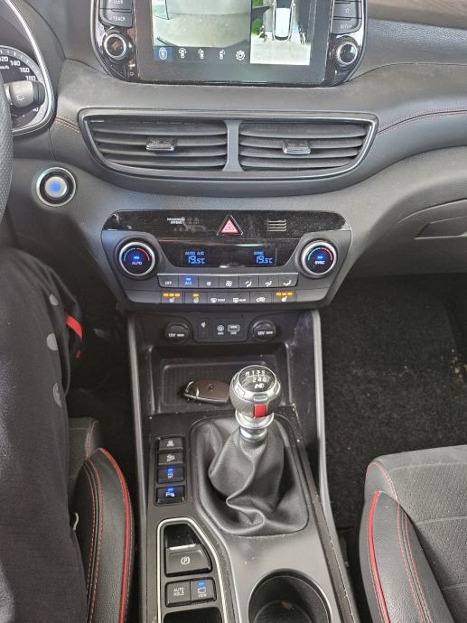Hyundai Tucson 1,6 T-GDI, fotografija 15