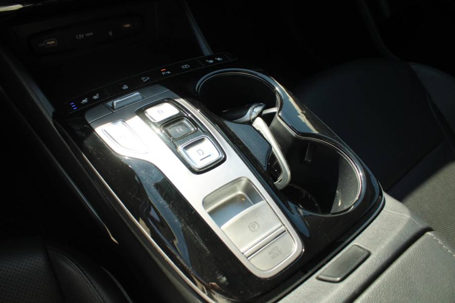 Hyundai Tucson 1.6T AUTOMATIK, fotografija 20