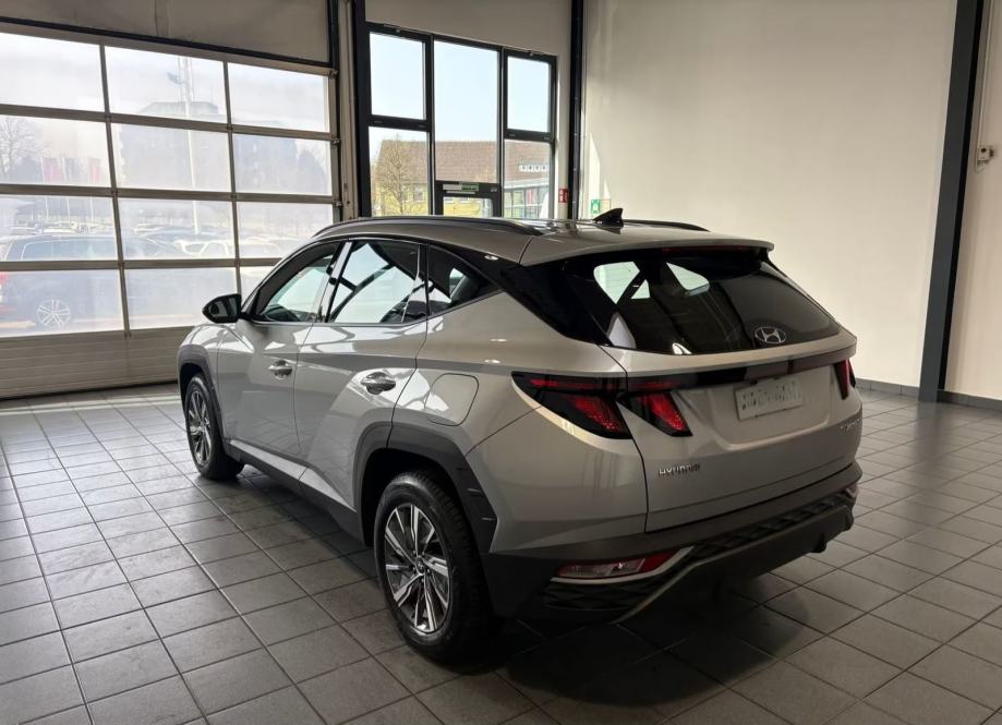 Hyundai Tucson 1,6T-GDi Select Mild Hybrid, 2024 god.