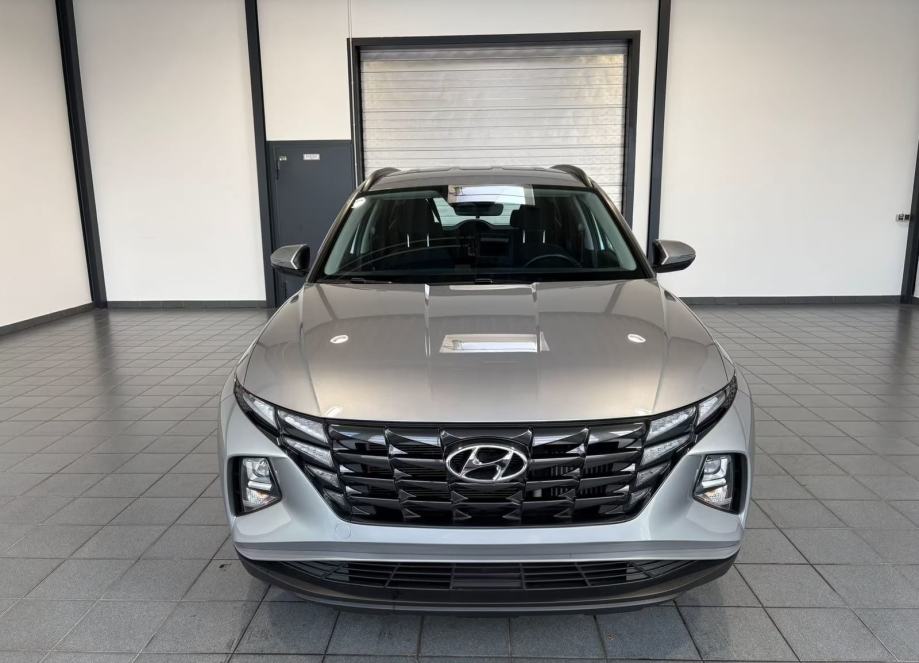 Hyundai Tucson 1,6T-GDi Select Mild Hybrid, 2024 god.