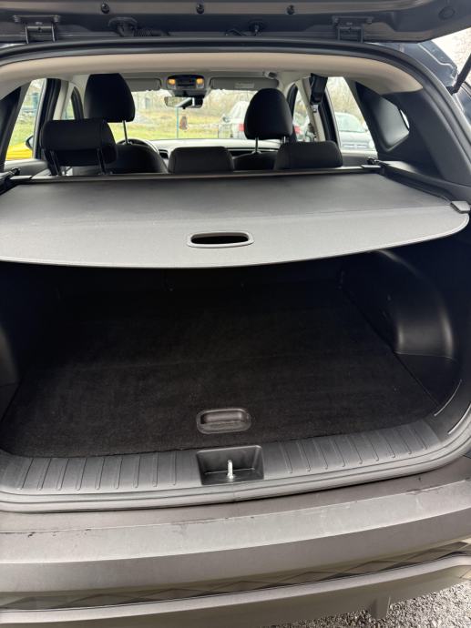 Hyundai Tucson 1,6T registriran do 7/27, fotografija 6
