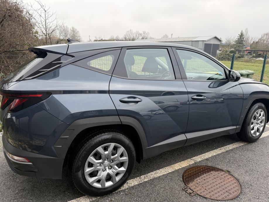 Hyundai Tucson 1,6T registriran do 7/27, fotografija 7