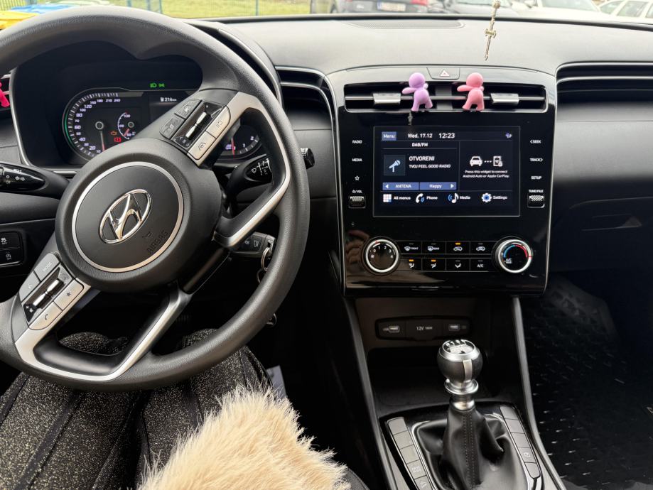 Hyundai Tucson 1,6T registriran do 7/27, fotografija 5