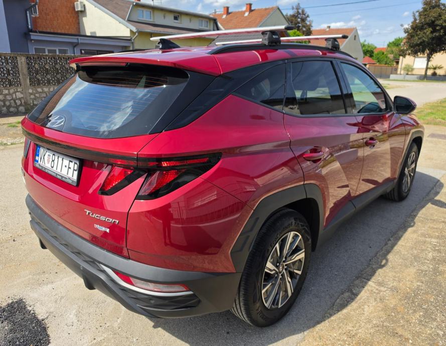 Hyundai Tucson 1,6T samo 32000 km. Vlasnik prodaje osobno! AKCIJA!, fotografija 6