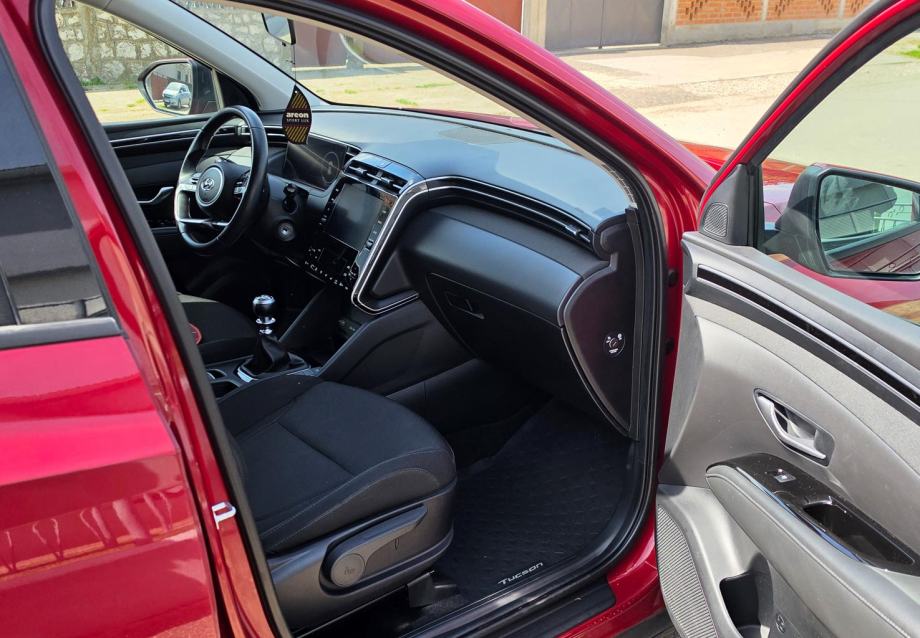 Hyundai Tucson 1,6T samo 32000 km. Vlasnik prodaje osobno! AKCIJA!, fotografija 11
