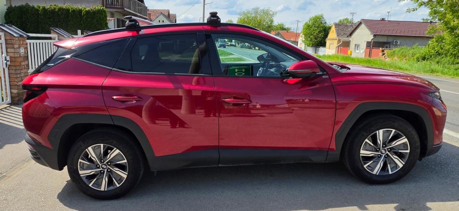 Hyundai Tucson 1,6T samo 32000 km. Vlasnik prodaje osobno! AKCIJA!, fotografija 5