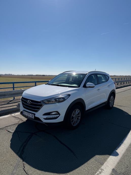Hyundai Tucson 1.7 CRDI 2015., fotografija 4