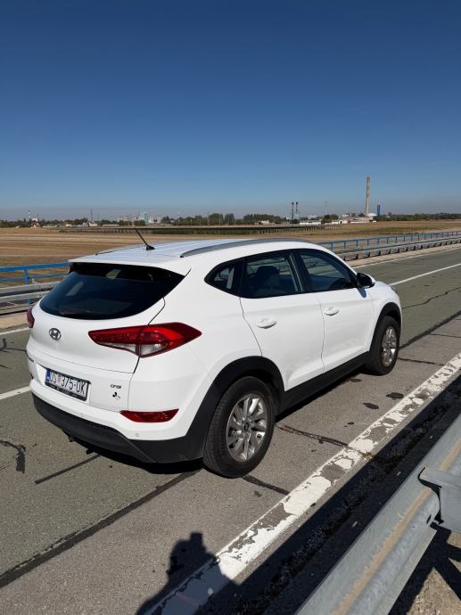 Hyundai Tucson 1.7 CRDI 2015., fotografija 5