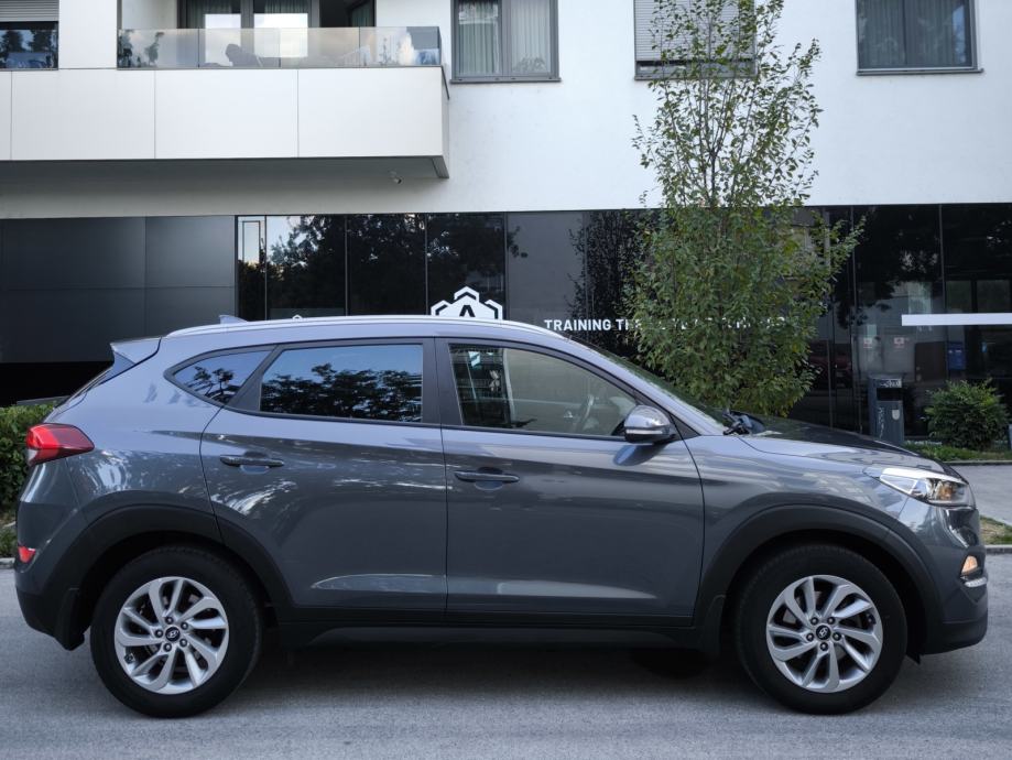HYUNDAI TUCSON 1.7 CRDi AUTOMATIK// REGISTRAN GODINU DANA//, fotografija 9