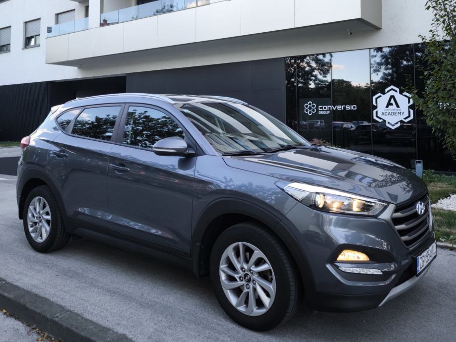 HYUNDAI TUCSON 1.7 CRDi AUTOMATIK// REGISTRAN GODINU DANA//, fotografija 3