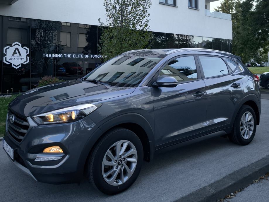 HYUNDAI TUCSON 1.7 CRDi AUTOMATIK// REGISTRAN GODINU DANA//, fotografija 2