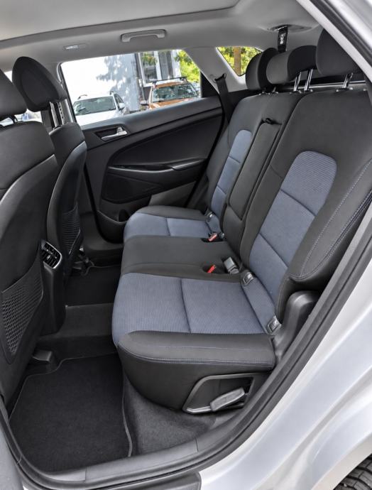 Hyundai Tucson 1.7 CRDi automatik, kamera, Panorama, fotografija 12