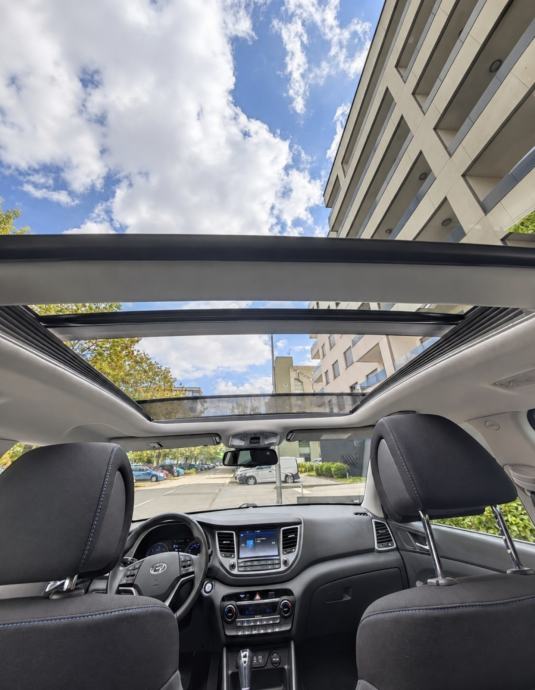 Hyundai Tucson 1.7 CRDi automatik, kamera, Panorama, fotografija 15