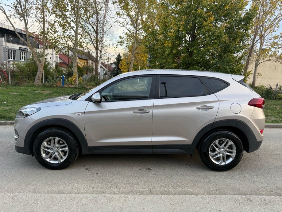 Hyundai Tucson 1,7 CRDi*NAVI*LED*KUKA*REG 02/27, fotografija 7