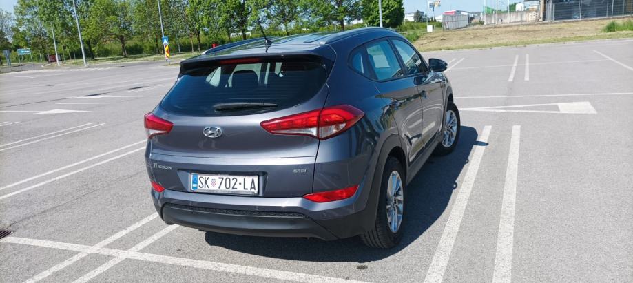 Hyundai Tucson 1.7 CRDi PRVI VLASNIK, fotografija 10