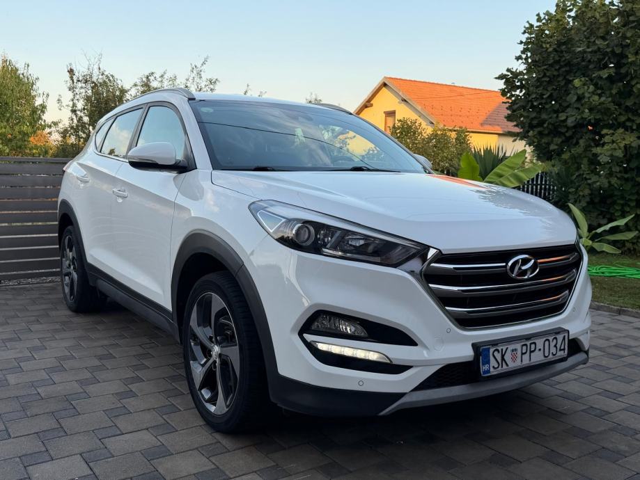 Hyundai Tucson 1,7 CRDi, fotografija 9