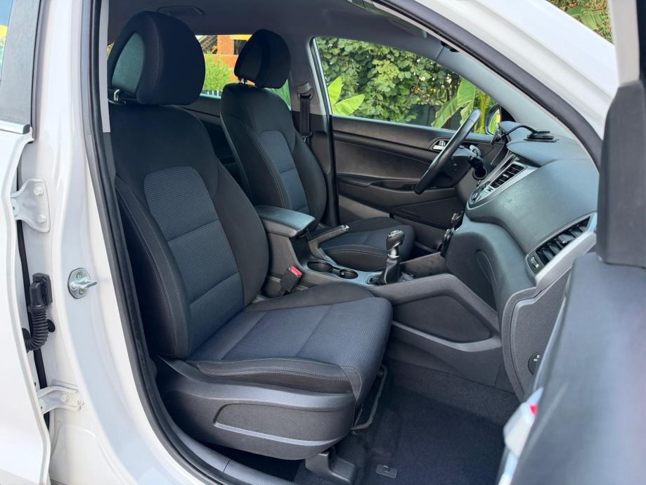 Hyundai Tucson 1,7 CRDi, fotografija 14