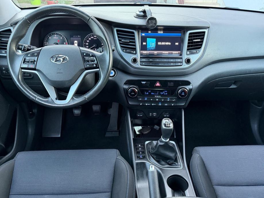 Hyundai Tucson 1,7 CRDi, fotografija 16