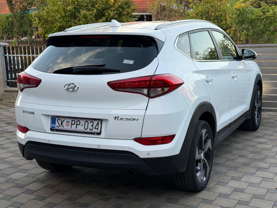 Hyundai Tucson 1,7 CRDi, fotografija 5